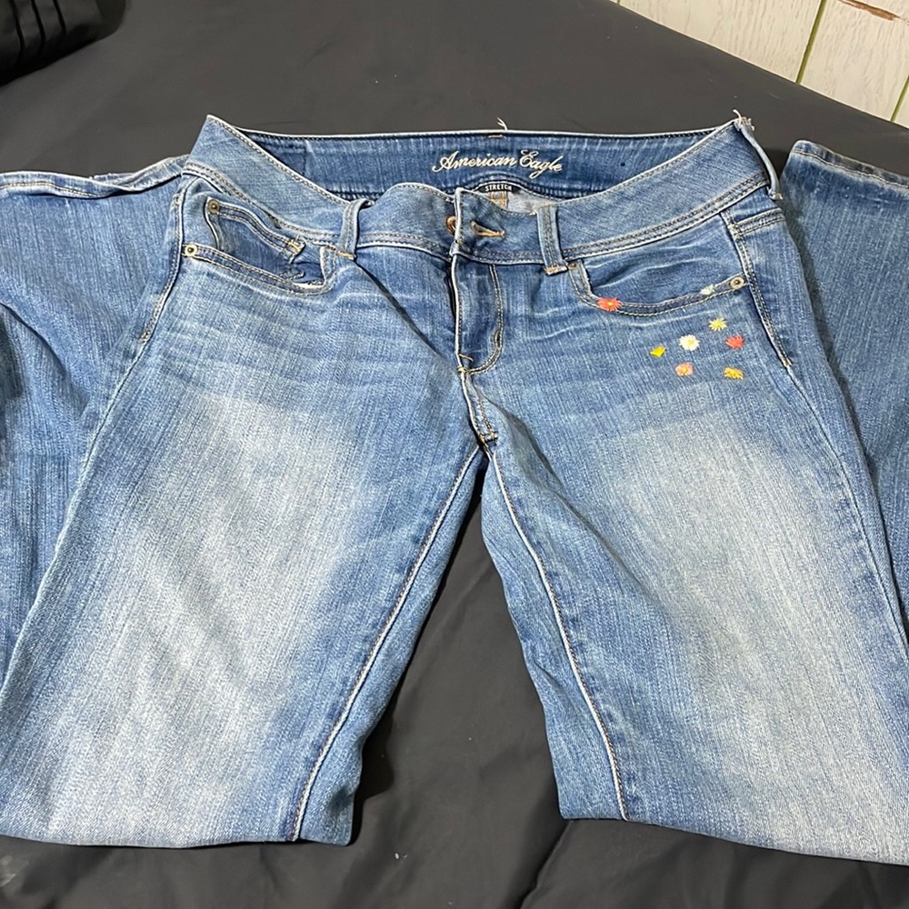 American Eagle slim boot cute jeans size 8